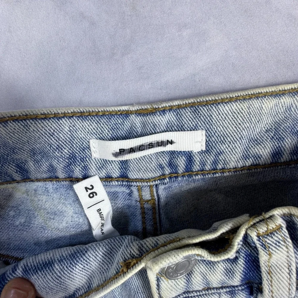 PacSun Womens Baggy Jeans Blue Denim 5-Pocket Raw Hem Light Wash Whisker 26 - Picture 15 of 16